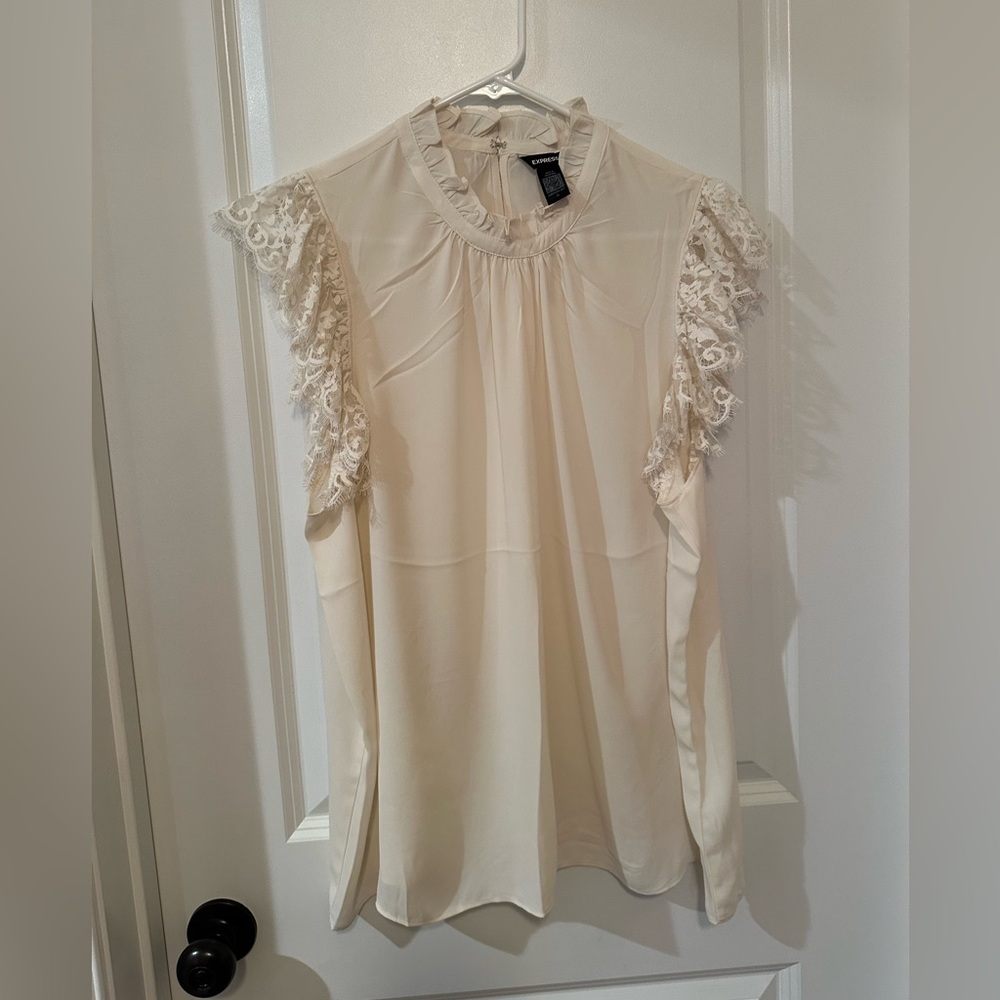 Express Womens XL cream blouse